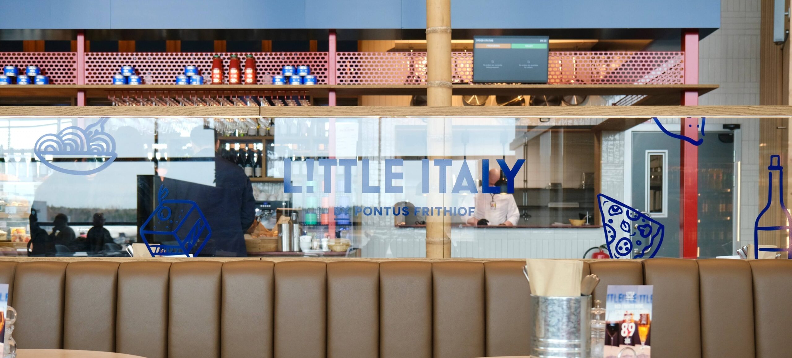 Littte Italy by Pontus Frithiof på Arlanda Terminal 5