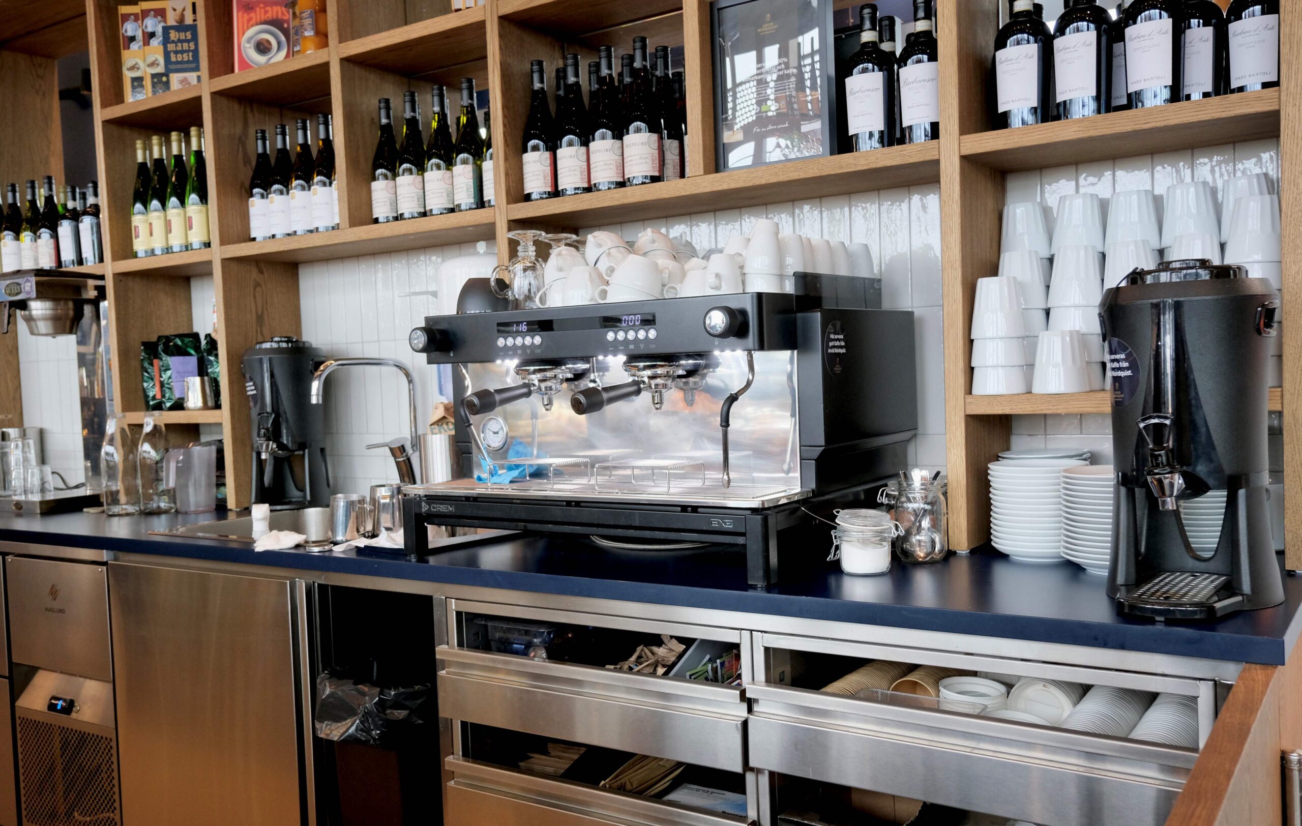 Littte Italy by Pontus Frithiof på Arlanda Terminal 5
