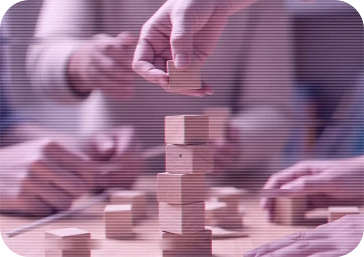 Picture showing a Piktiv consultant and a client shaking hands in agreement. Piktiv provides expert teams and video game development services. Piktiv are experts at porting and co-development.